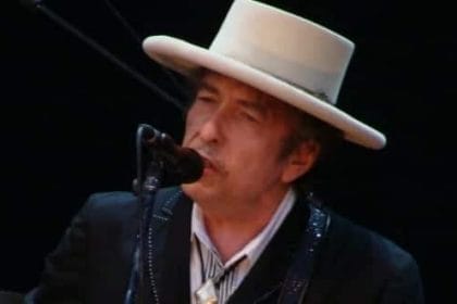 Bob Dylan, un discurso tibio para recibir el Nobel