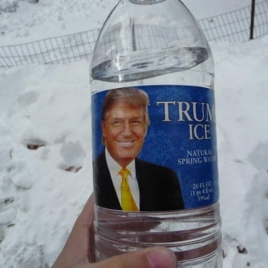 Donald Trump en el envase de su refresco. Fuente: flickr. Autor: Juliana Lopes