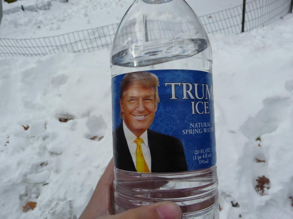 Donald Trump en el envase de su refresco. Fuente: flickr. Autor: Juliana Lopes