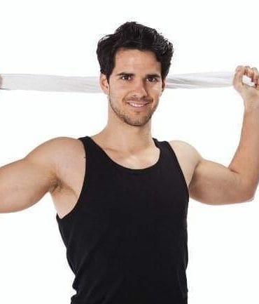 13 ejercicios para ponerse en forma con una toalla