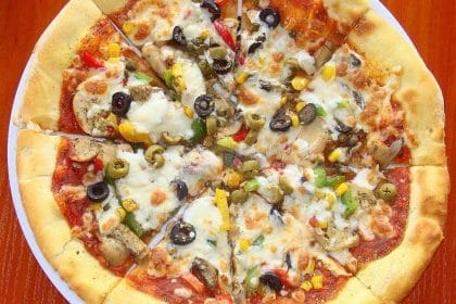 Pizza. Fuente: Wikipedia. Autor: Silar