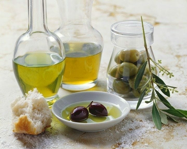 Beneficios de tomar aceite de oliva en ayunas
