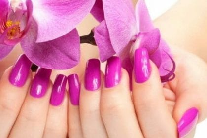 NaturaOnline.es recomienda el uso de esmaltes Bio y tratamientos naturales para la salud y belleza de uñas