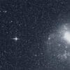 El satélite de la misión TESS tomó esta instantánea de la Gran Nube de Magallanes (derecha) y la brillante estrella R Doradus (izquierda) con un solo detector de una de sus cámaras el martes 7 de agosto. Image Credit: NASA/MIT/TESS
