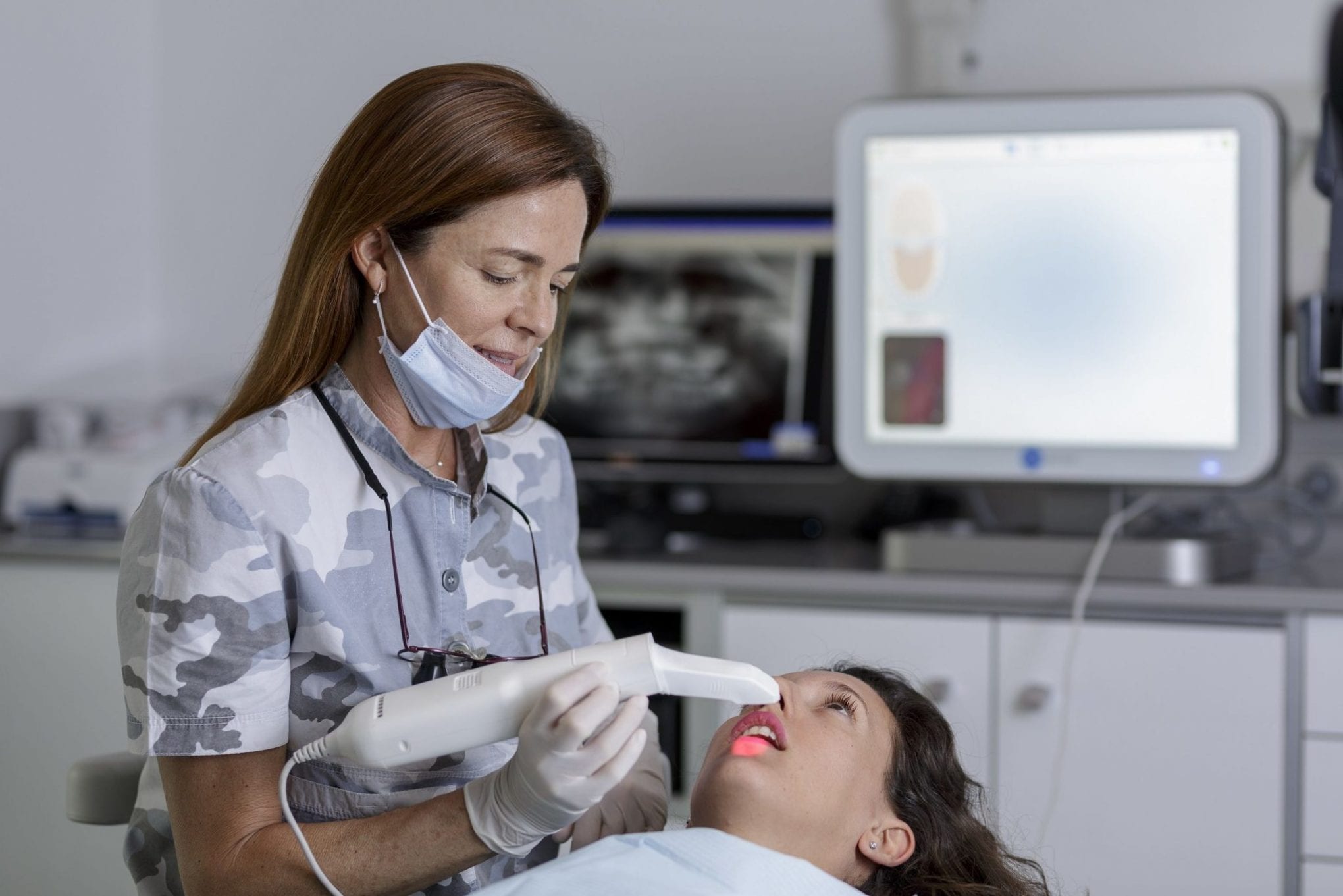 La digitalización llega al sector dental: escáner intraoral iTero