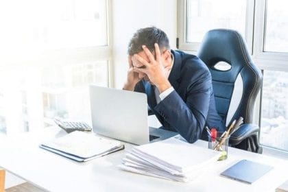 Una psicóloga de Málaga revela diez claves para disminuir el estrés laboral