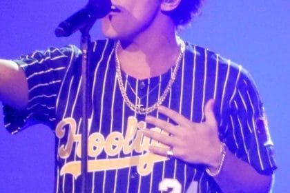 Bruno Mars cumple hoy 33 años.