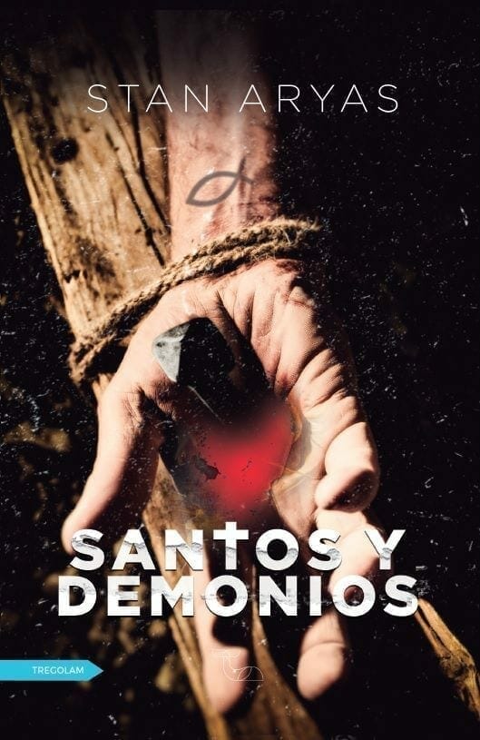 Stan Aryas publica una valiente crítica a la sociedad en 'Santos y demonios'
