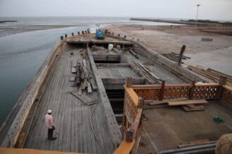 Nidhi Mahajan, A Vahan being built in Mandvi, India, 2017. Image credit, Nidhi Mahajan.