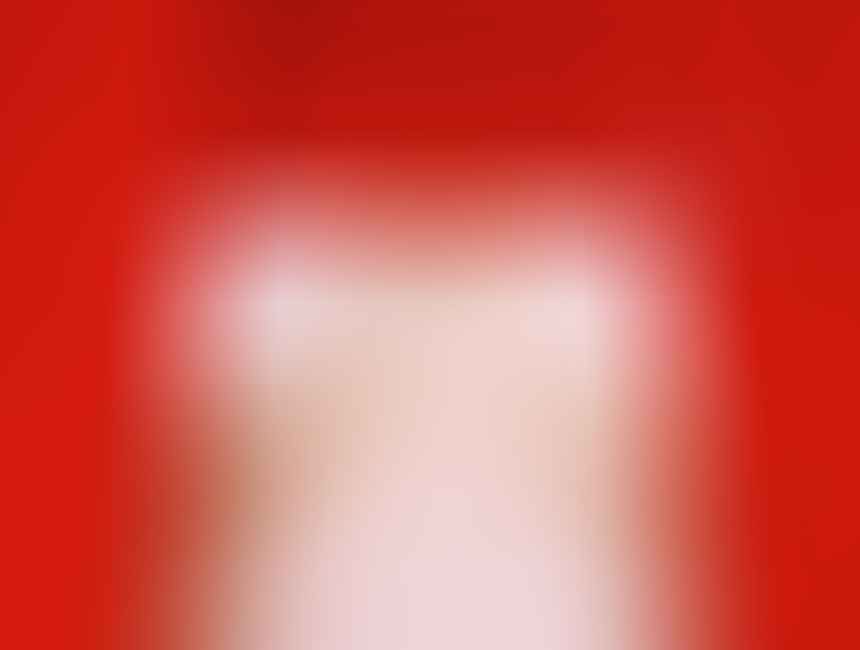 Pixy Liao, Red Cardigan, 2014, C-print, 37.5 x 50 cm (Image courtesy of artist and Blindspot Gallery.)