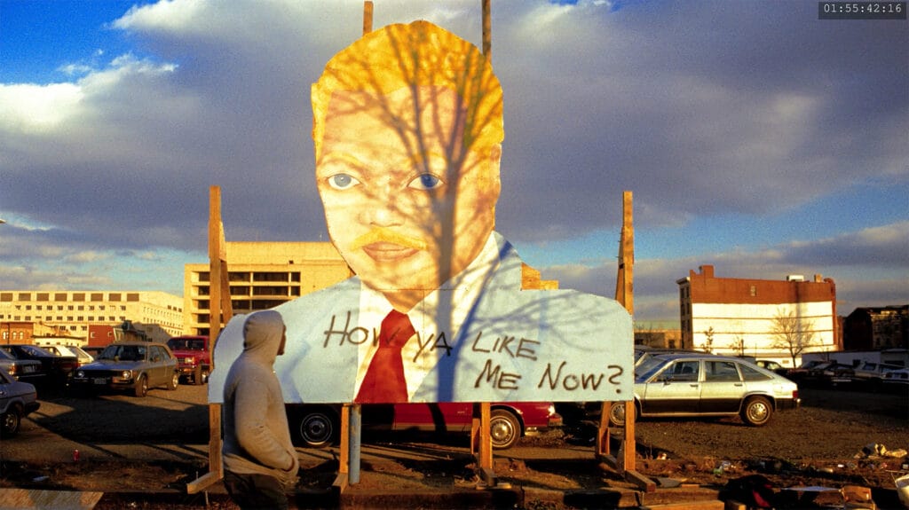 Hammons' installation 'How Ya Like Me Now?' in Washington D.C., 1989. Image courtesy of Phillip Brookman.