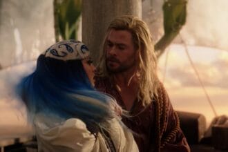 Crítica de Thor: Love and Thunder. Película con Chris Hemsworth