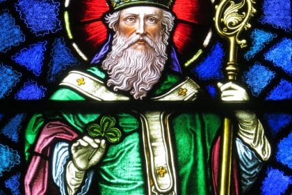 Saint Patrick Catholic Church (Junction City, Ohio) - stained glass, Saint Patrick. By Nheyob - Own work, CC BY-SA 4.0, https://commons.wikimedia.org/w/index.php?curid=39732088