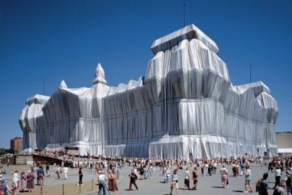 Christo and Jeanne-Claude, Wrapped Reichstag, Berlin 1971-95