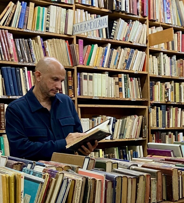 «Booklovers» | Nueva serie documental que revela la relación íntima entre ciudades y literatura | Se estrenará en CaixaForum+