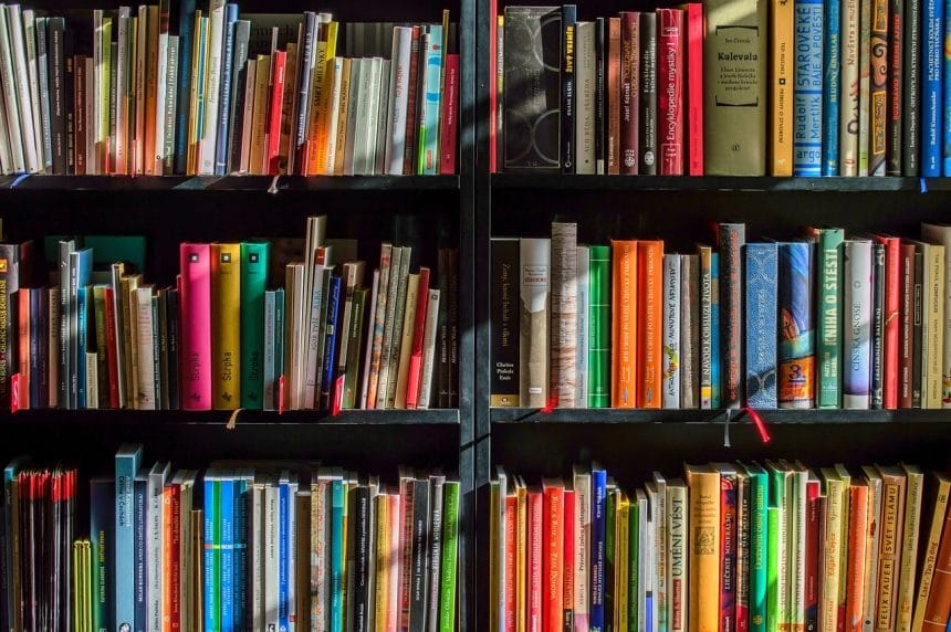 How Reading Books Can Improve Decision-Making